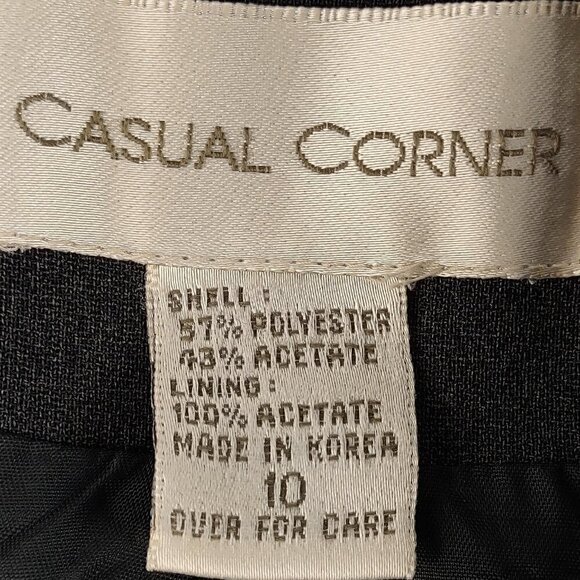 Casual Corner Woman's Dark Gray Lined Blazer. Size 10 - Picture 11 of 12